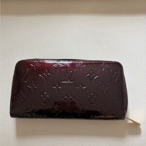 AUTHENTIC Louis Vuitton Amarante Embossed Zipper Wallet